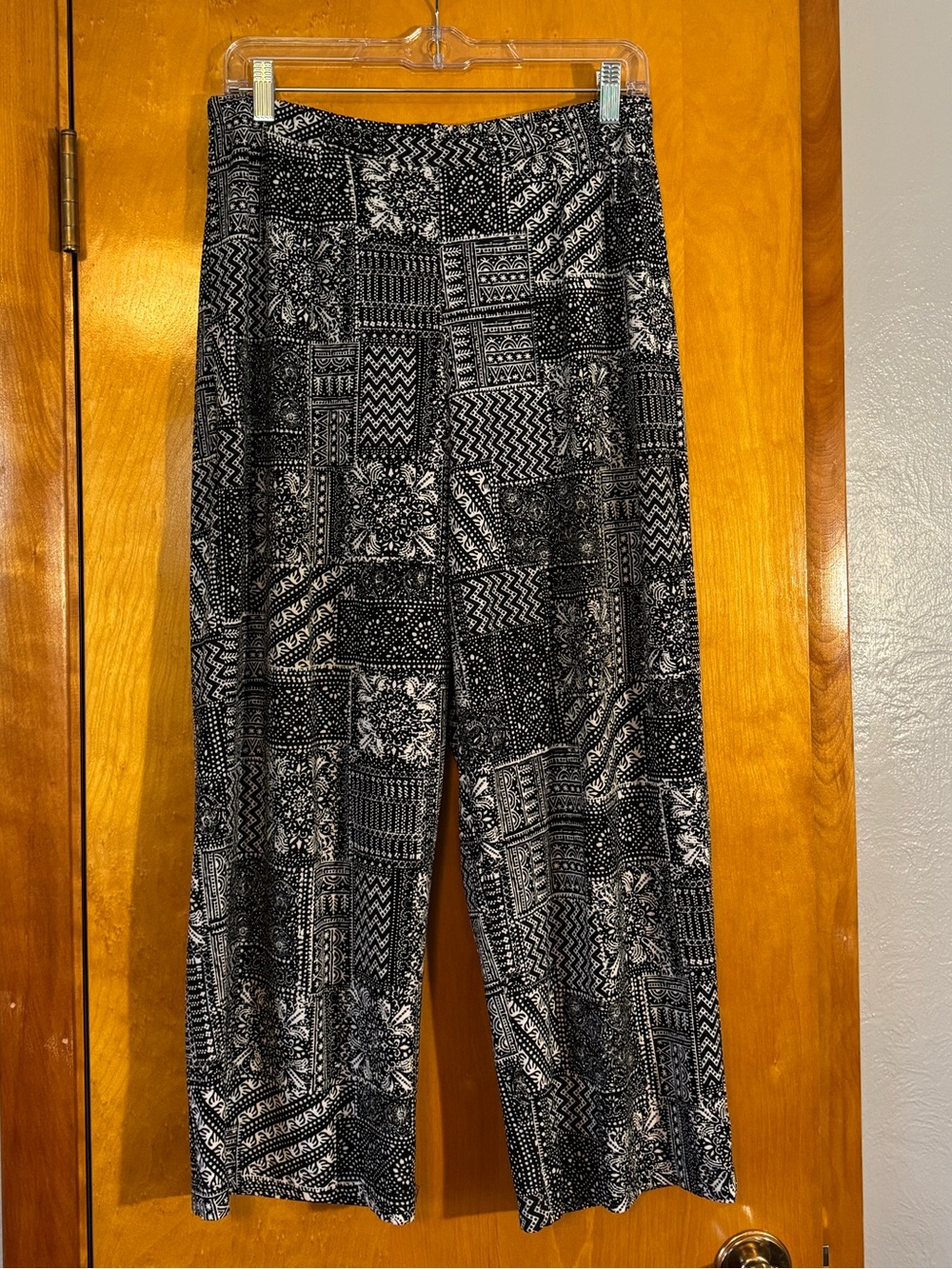 Coldwater Creek Black and White Geometric Print Pants